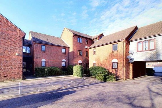 1 Bedroom Flat